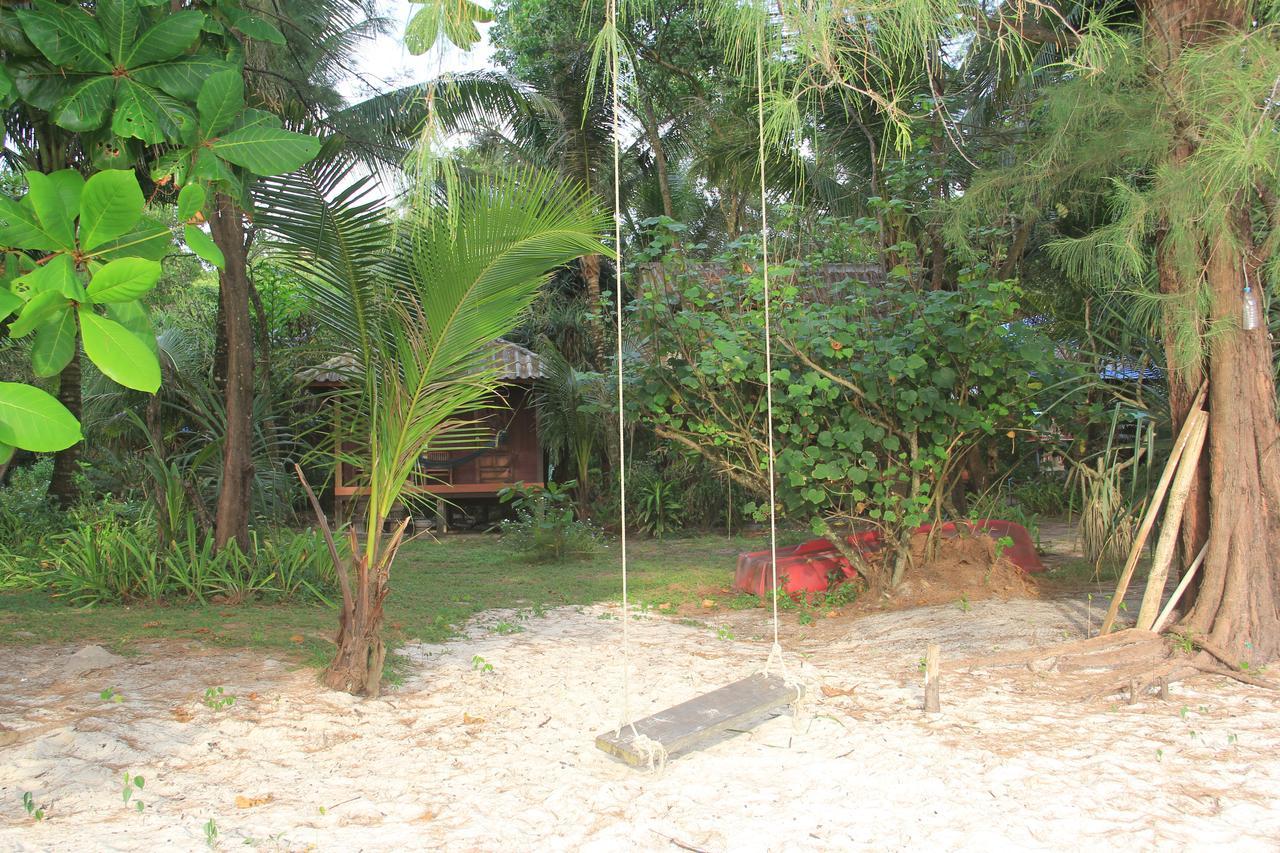 Hornbill Hut Hotel Koh Phayam Exterior photo