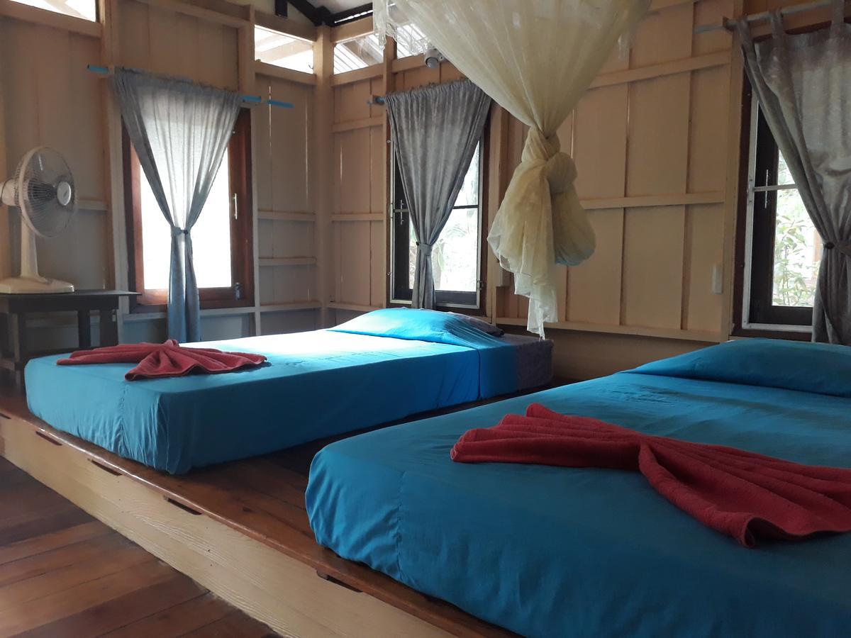 Hornbill Hut Hotel Koh Phayam Exterior photo